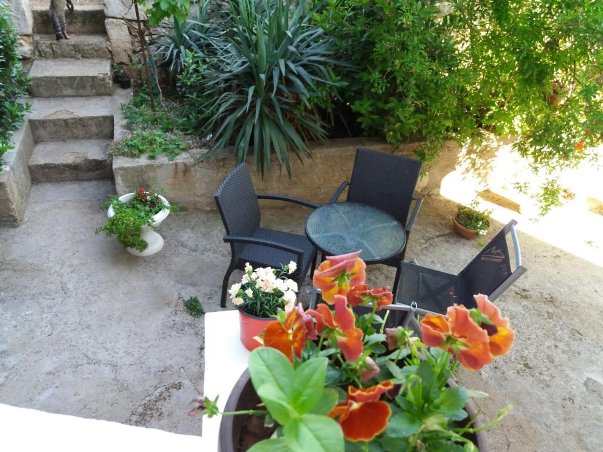 Apartman Sunce Raslina Екстериор снимка