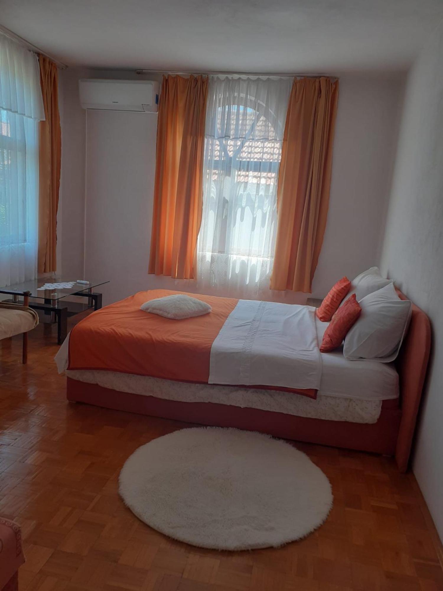 Apartman Sunce Raslina Екстериор снимка
