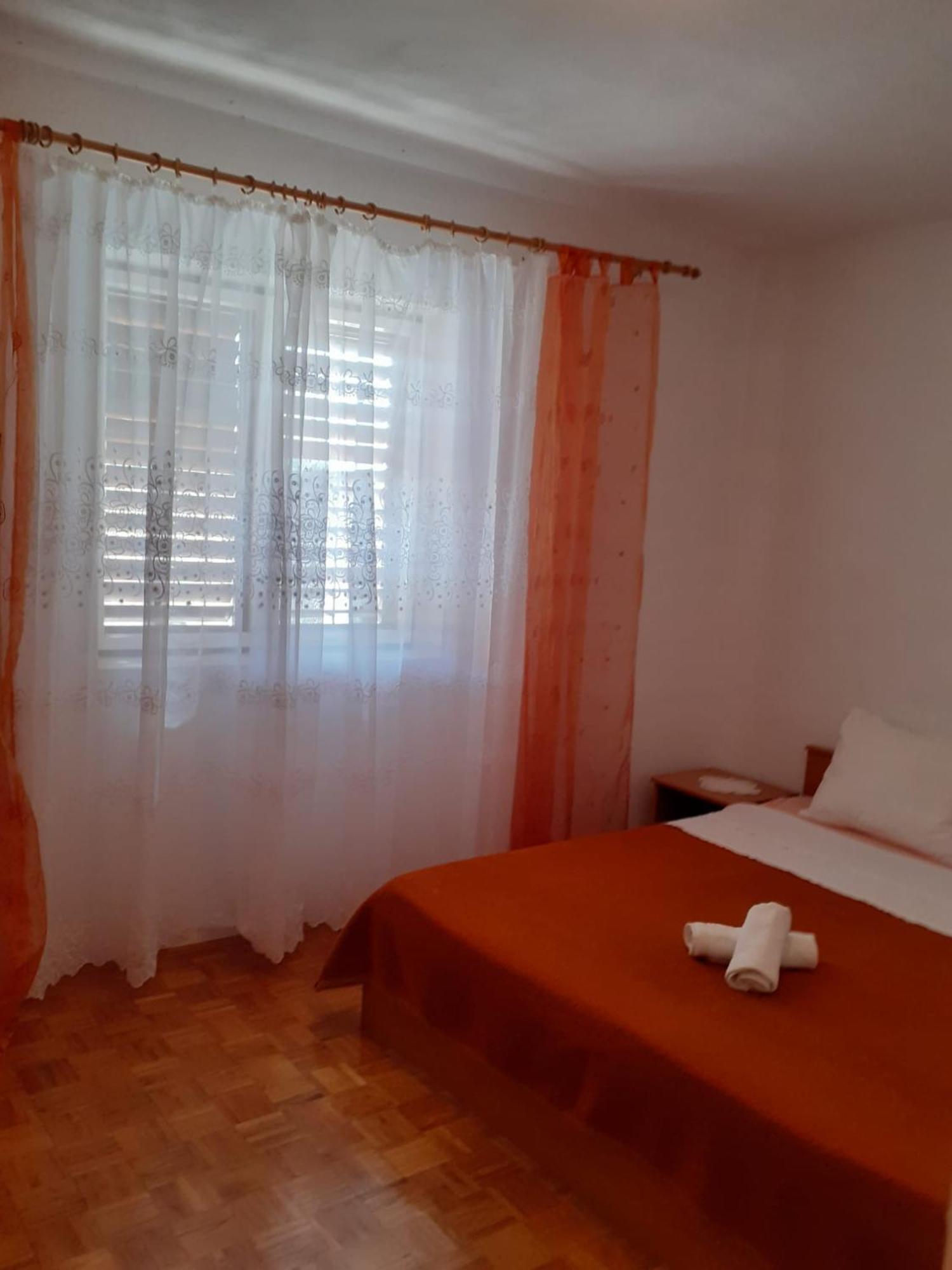 Apartman Sunce Raslina Екстериор снимка